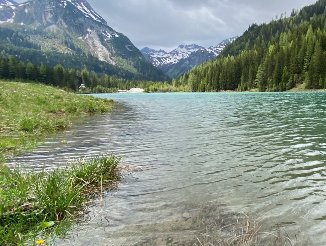 türkis-blauses Wasser/Schlierersee
